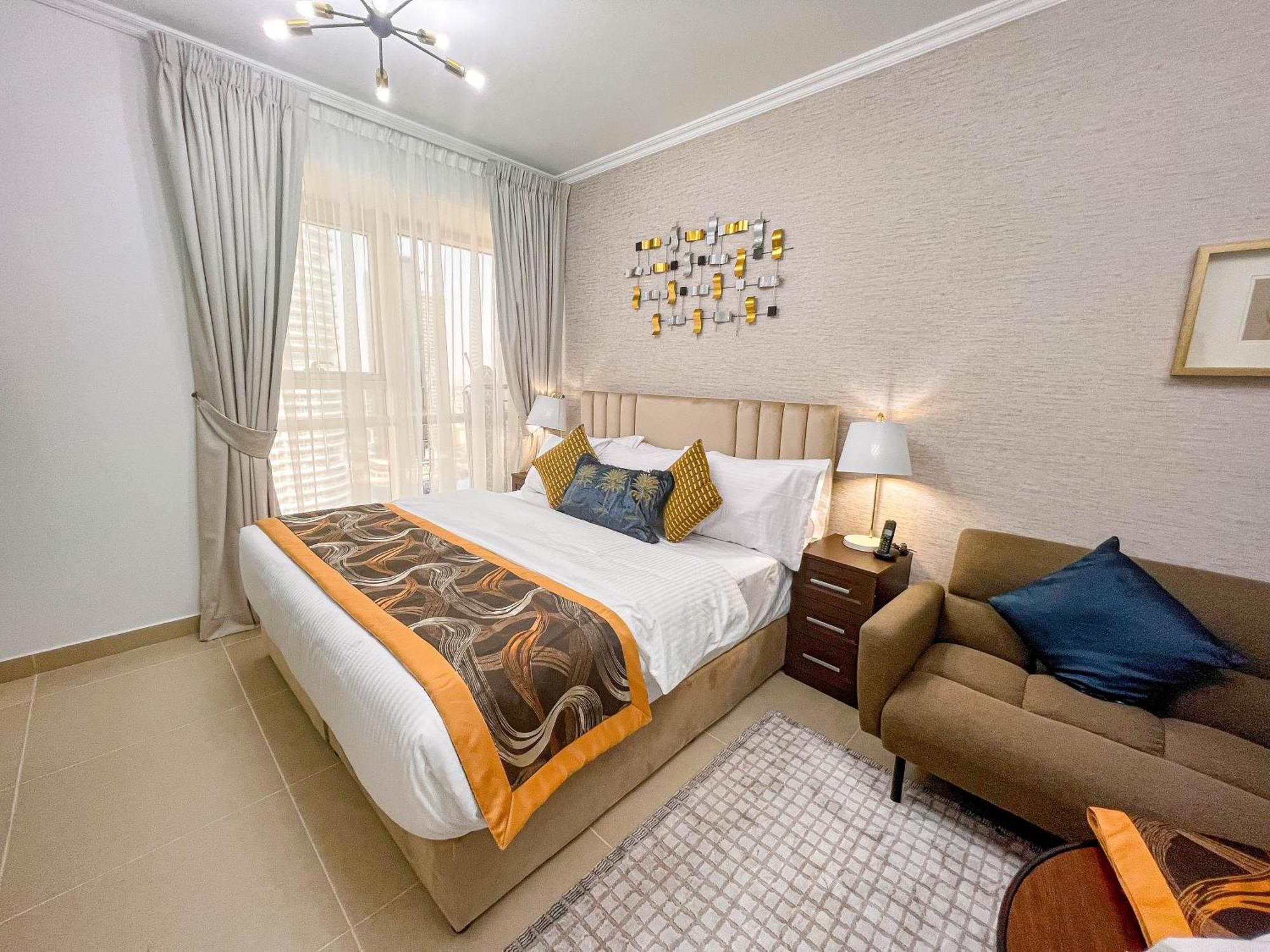Cosmos Living Modern Studio Near Dubai Marina Exterior photo
